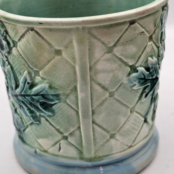 Antique 1800s Majolica Mug - Picture 9 of 9